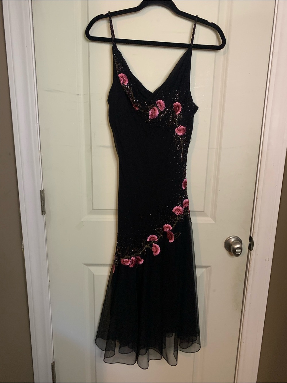 NWT Vintage 90โs Y2K Xscape Black Beaded Slip Dress with Pink Floral Embroidery